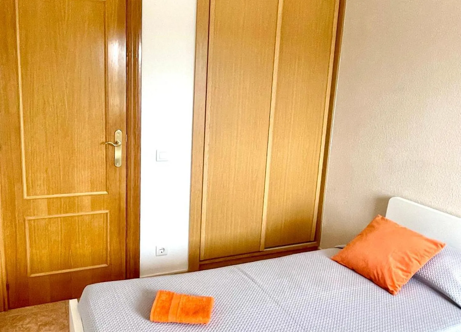 Lägenhet Apartbeach Los Juncos 2 Residencial Y Junto Playa La Pineda